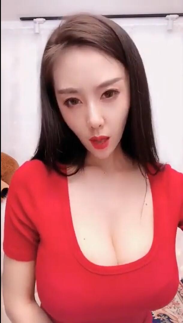 【抖音快手乳摇】巨乳美女抖奶舞福利視頻集合112@兔兔