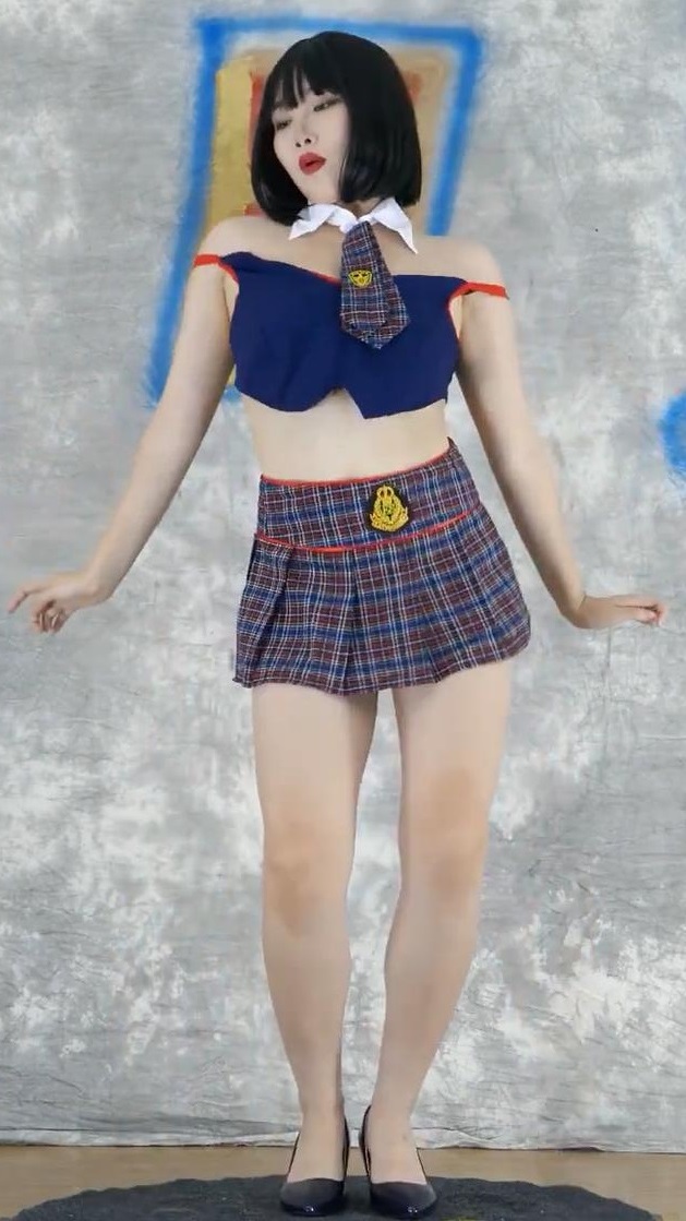 【黑girl雨蝶】性感热舞 012