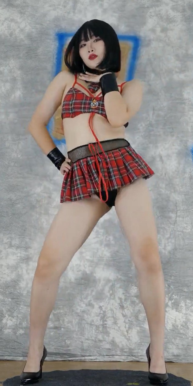 【黑girl雨蝶】性感热舞 004