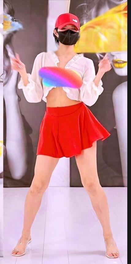 山庄VIP 小奕 性感长腿美女热舞 2部 4K