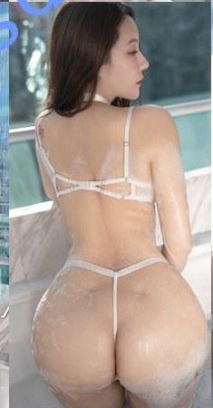 秀人网肥臀巨乳网红模特 松果儿 浴室花絮福利